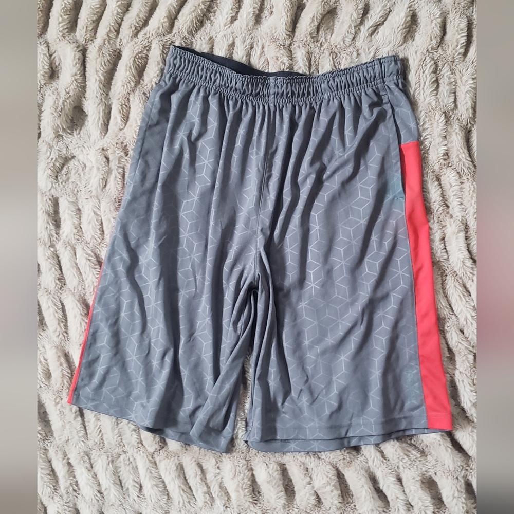 Reebok mens large shorts fits large